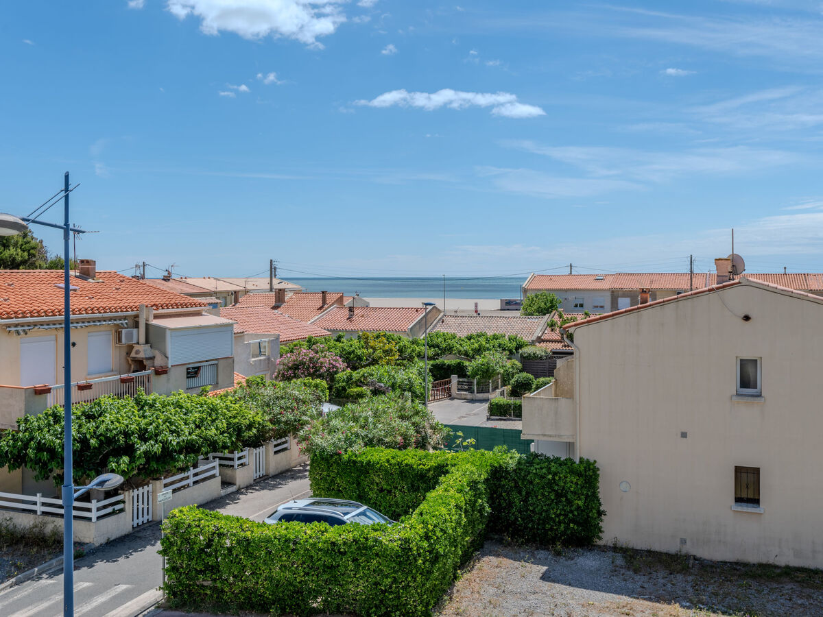 Appartement Les Exals, à 200 m de la mer, balcon sud-est - Photo 5
