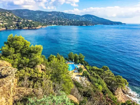 Cap Nègre : Domaine de la Pinède, Location Appartement 4 personnes à Le Lavandou - Photo 19