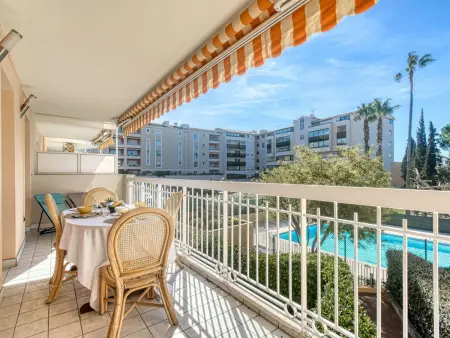 Apt 2 pièces 40 m² balcon sud vue piscine : photo 10