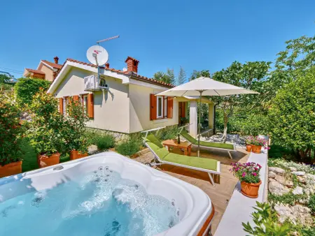 Maison Beni à Opatija avec bain à remous