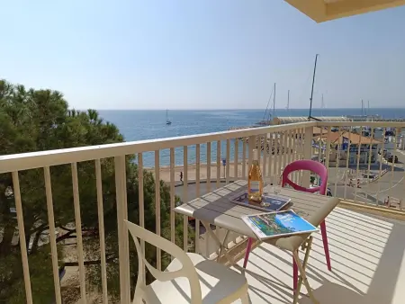 Le Capitole – Apt 2p vue mer, terrasse, à 20m plage : photo 11