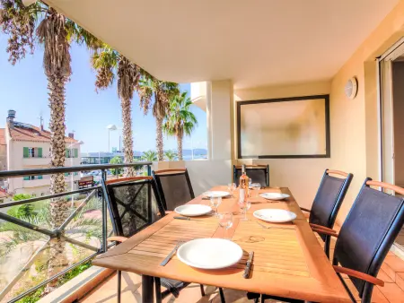 Location appartement à Saint Raphaël, Le Magellan