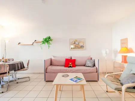 Le Cesarée – Appartement 2p à 200m de la mer : photo 4