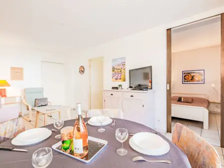 Le Cesarée – Appartement 2p à 200m de la mer : photo 18