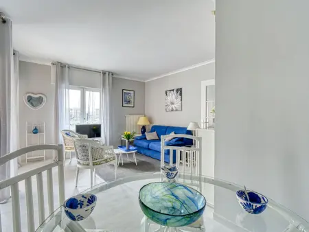Apt 2 pièces à 30m de la mer, Fréjus : photo 4