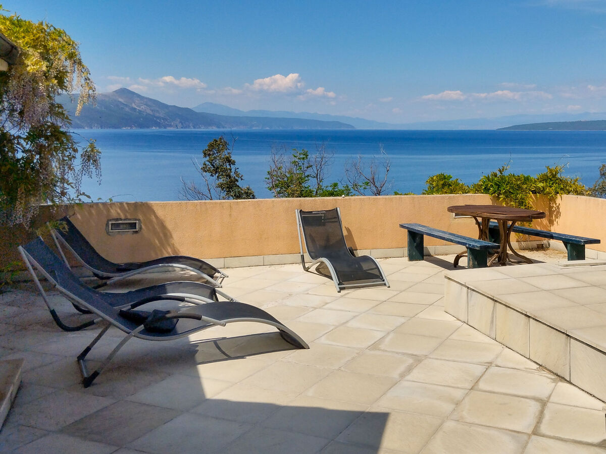 Mick, maison 6 personnes avec piscine privée à Cres - Photo 1