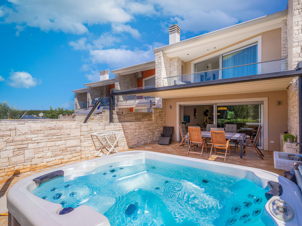 Sv. Ivan 1 : maison 6 pers. vue mer, piscine chauffée - Photo 1