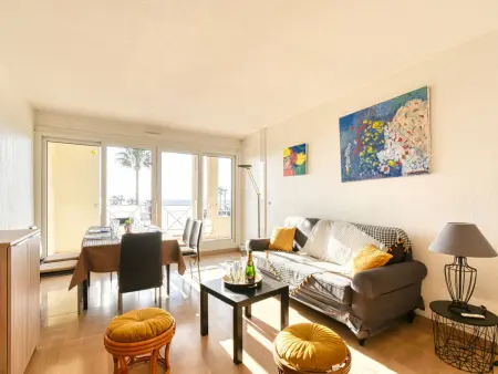 Apt 3 pièces Cap Hermes, 50 m de la plage à Fréjus : photo 24