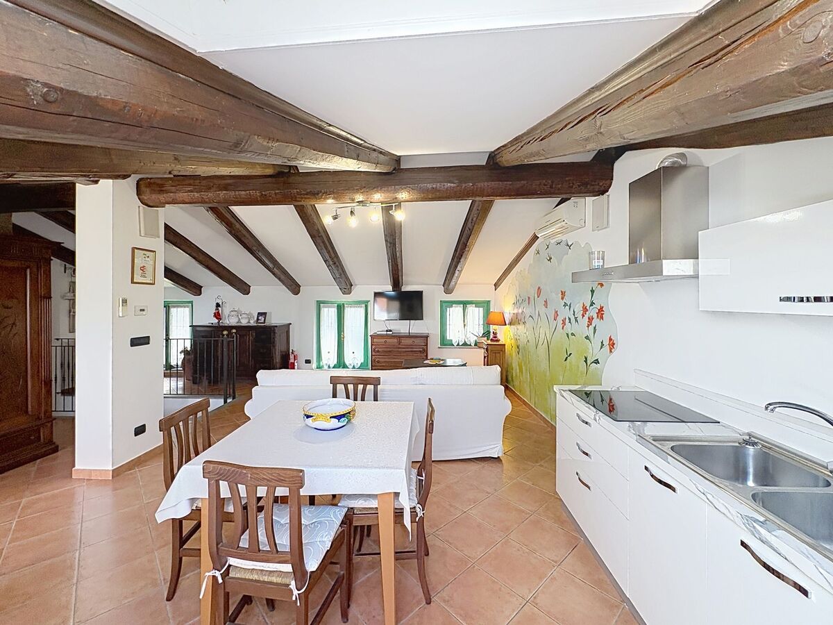 Il Ghiro – Appartement mansardé rénové à Asti - Photo 4