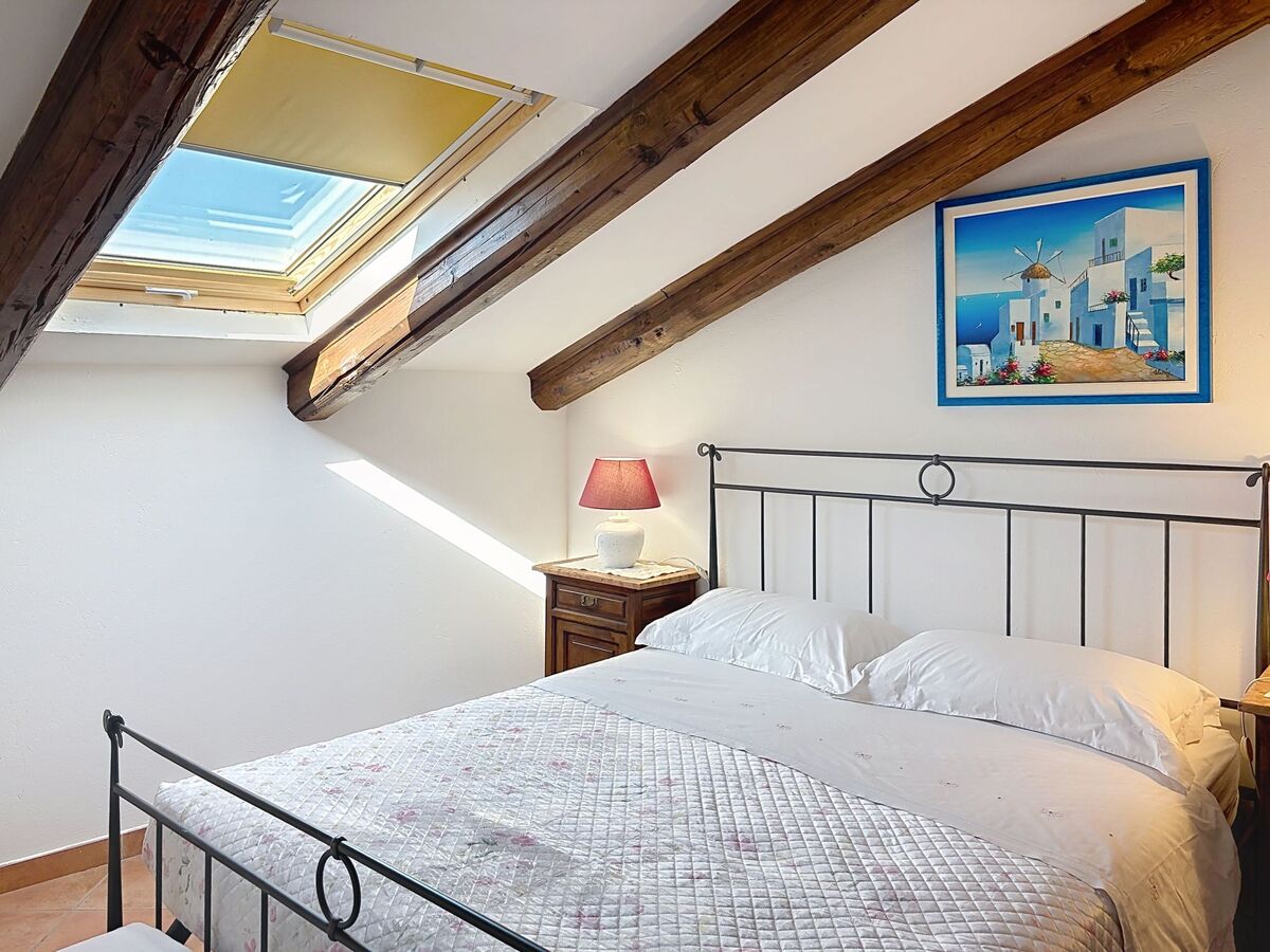 Il Ghiro – Appartement mansardé rénové à Asti - Photo 9