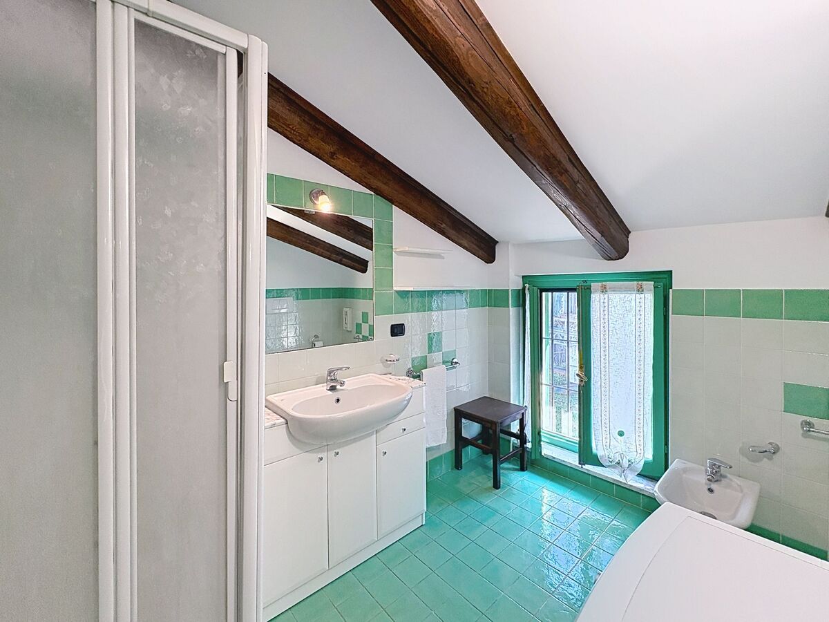 Il Ghiro – Appartement mansardé rénové à Asti - Photo 12