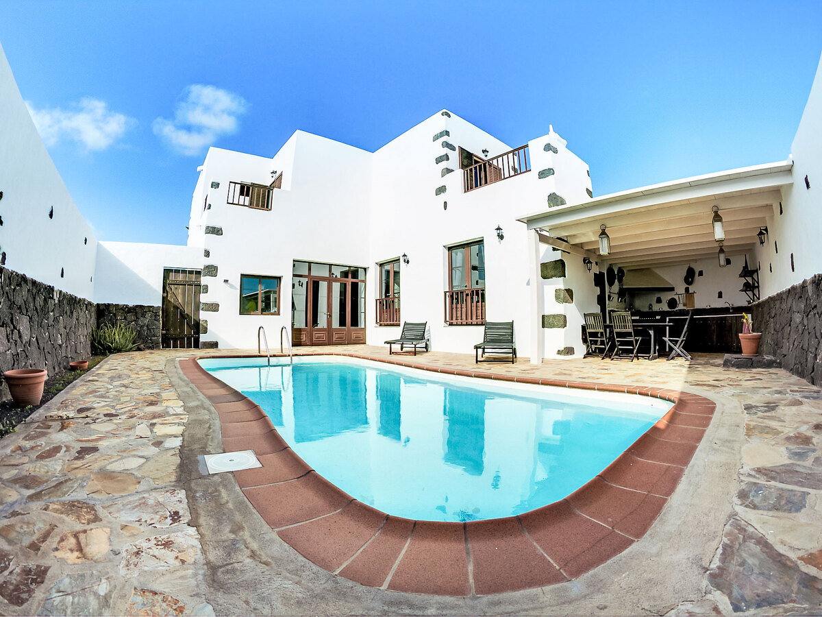 Villa Mareta - Maison 6 pers., piscine privée à Tinajo - Photo 1