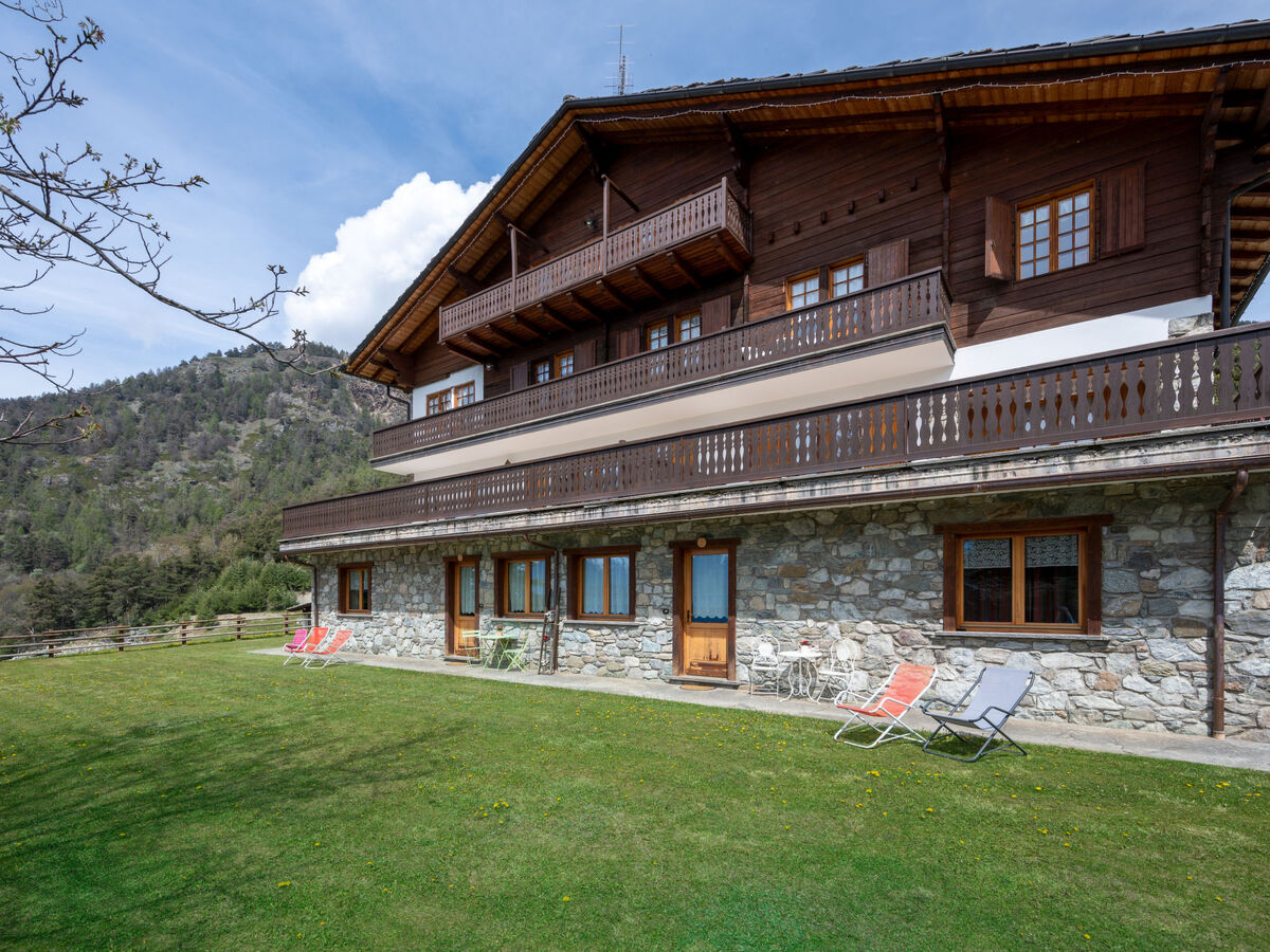 Chalet Hérisson – Sarre, terrasse vue montagne et vallée - Photo 16