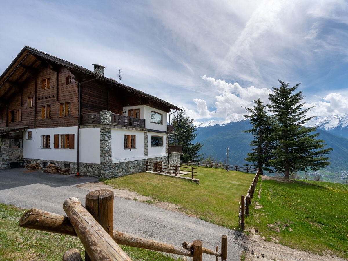 Chalet Hérisson – Sarre, terrasse vue montagne et vallée - Photo 19