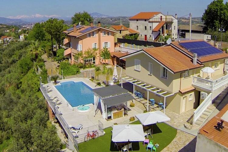 Villa Ninfea avec piscine chauffée à Sant'Omero - Photo 7