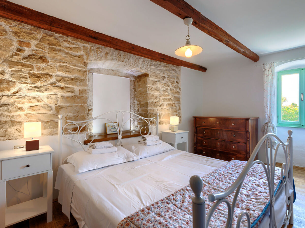 Pinia II – Maison 6 personnes avec piscine à Kaštelir - Photo 14