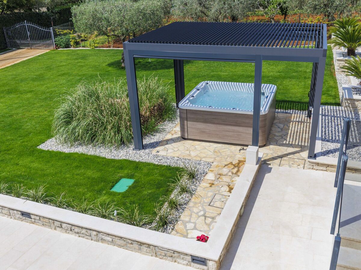 Maison Sara avec piscine privée à Poreč - Photo 8