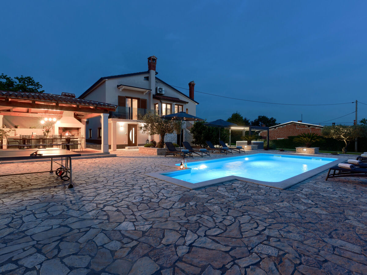 Maison Sara avec piscine privée à Poreč - Photo 37