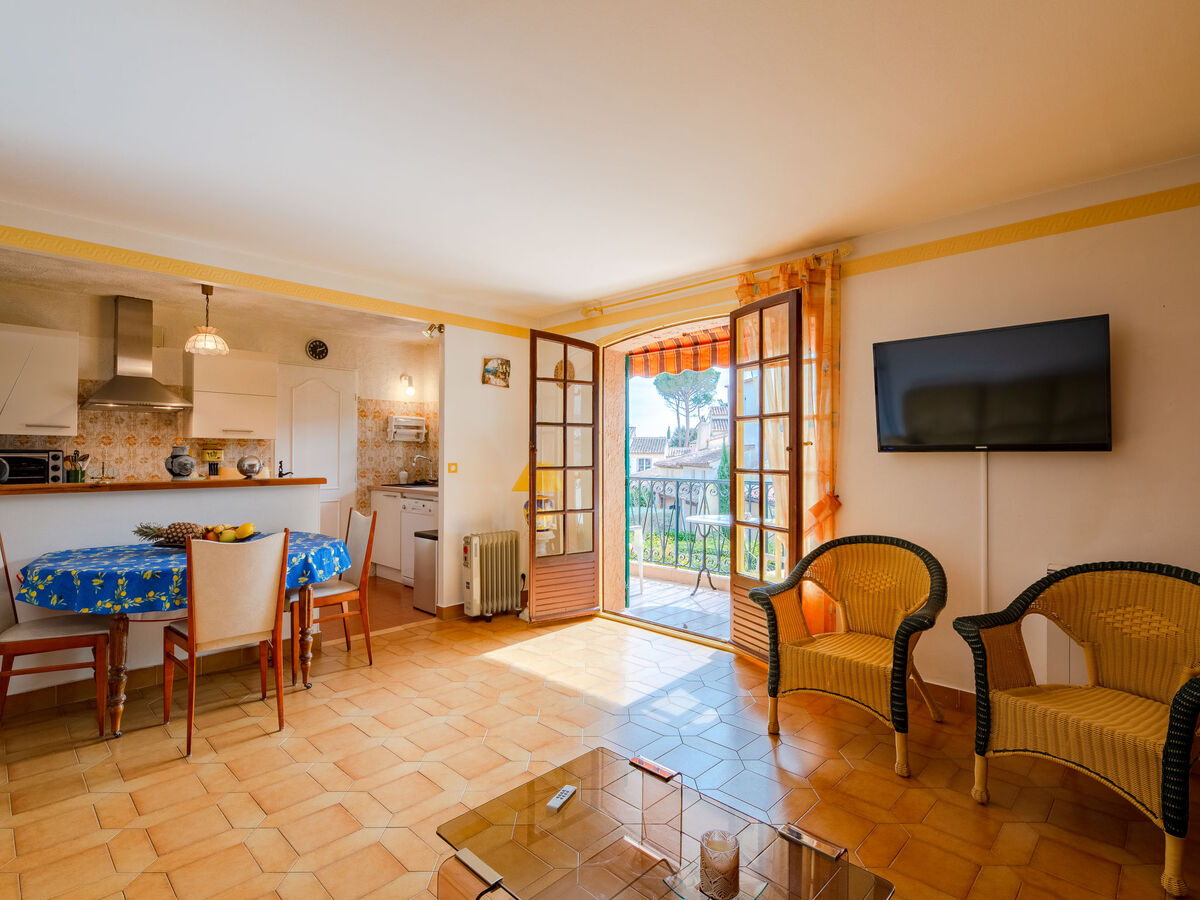 Les Pins - Appartement 2 pièces à Saint-Raphaël - Photo 3