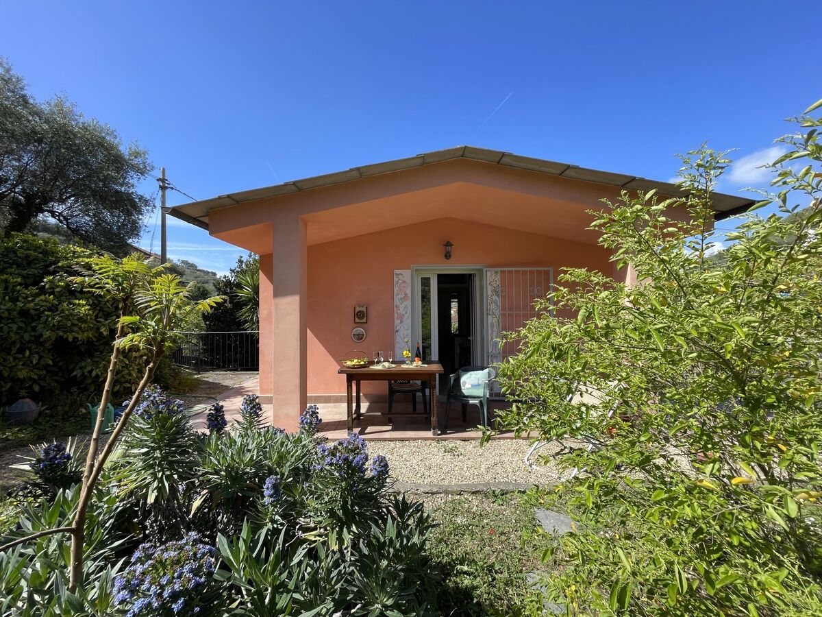 Casa dei Nonni, maison 4 pers. avec jardin à Imperia - Photo 2