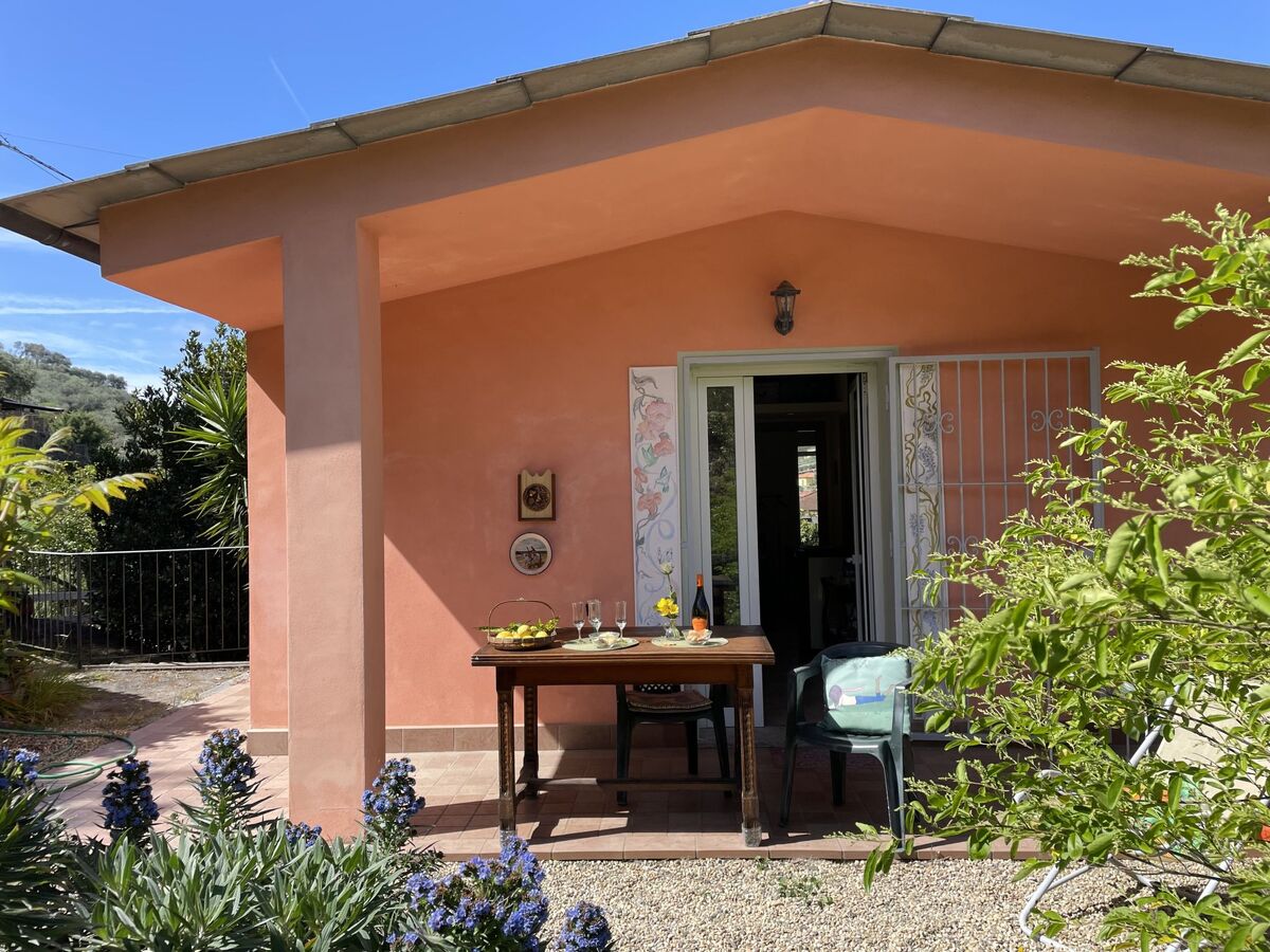 Casa dei Nonni, maison 4 pers. avec jardin à Imperia - Photo 13