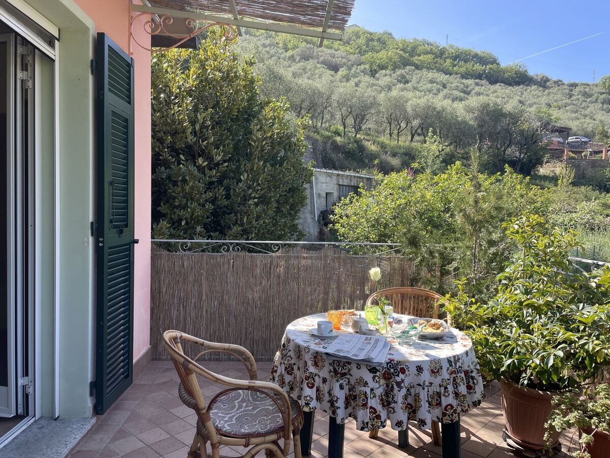 Casa dei Nonni, maison 4 pers. avec jardin à Imperia - Photo 17