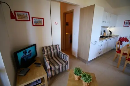 Lunedi, Maison de vacances à Parghelia avec terrasse - Photo 9