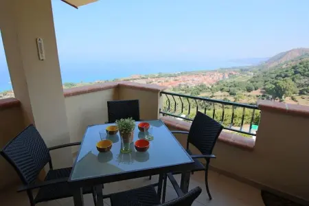 Lunedi, Maison de vacances à Parghelia avec terrasse - Photo 22