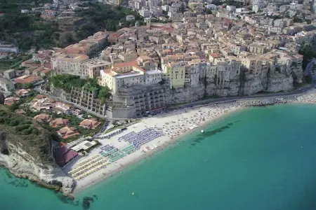 Lunedi, Maison de vacances à Parghelia avec terrasse - Photo 32