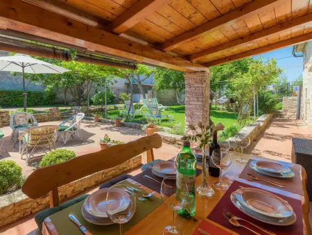 Maison Toni avec piscine privée à Vodnjan : photo 2