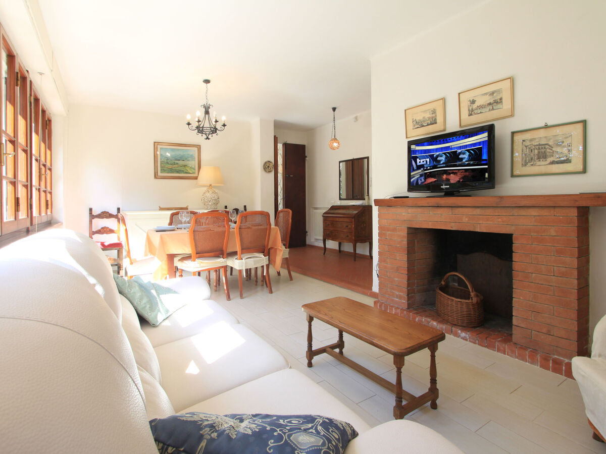 Villa Silvia à Forte dei Marmi, 5 chambres, 570 m de la mer - Photo 7