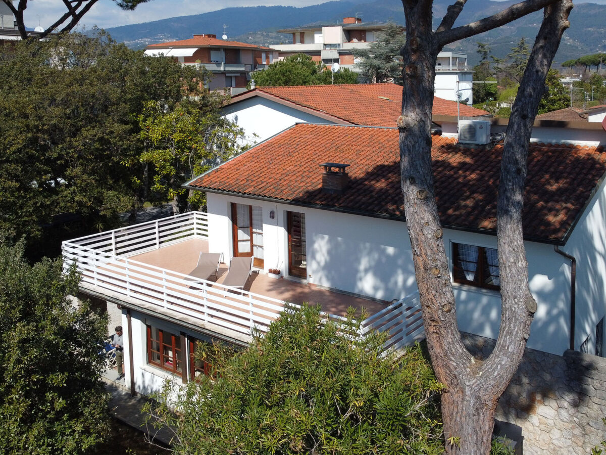 Villa Silvia à Forte dei Marmi, 5 chambres, 570 m de la mer - Photo 26