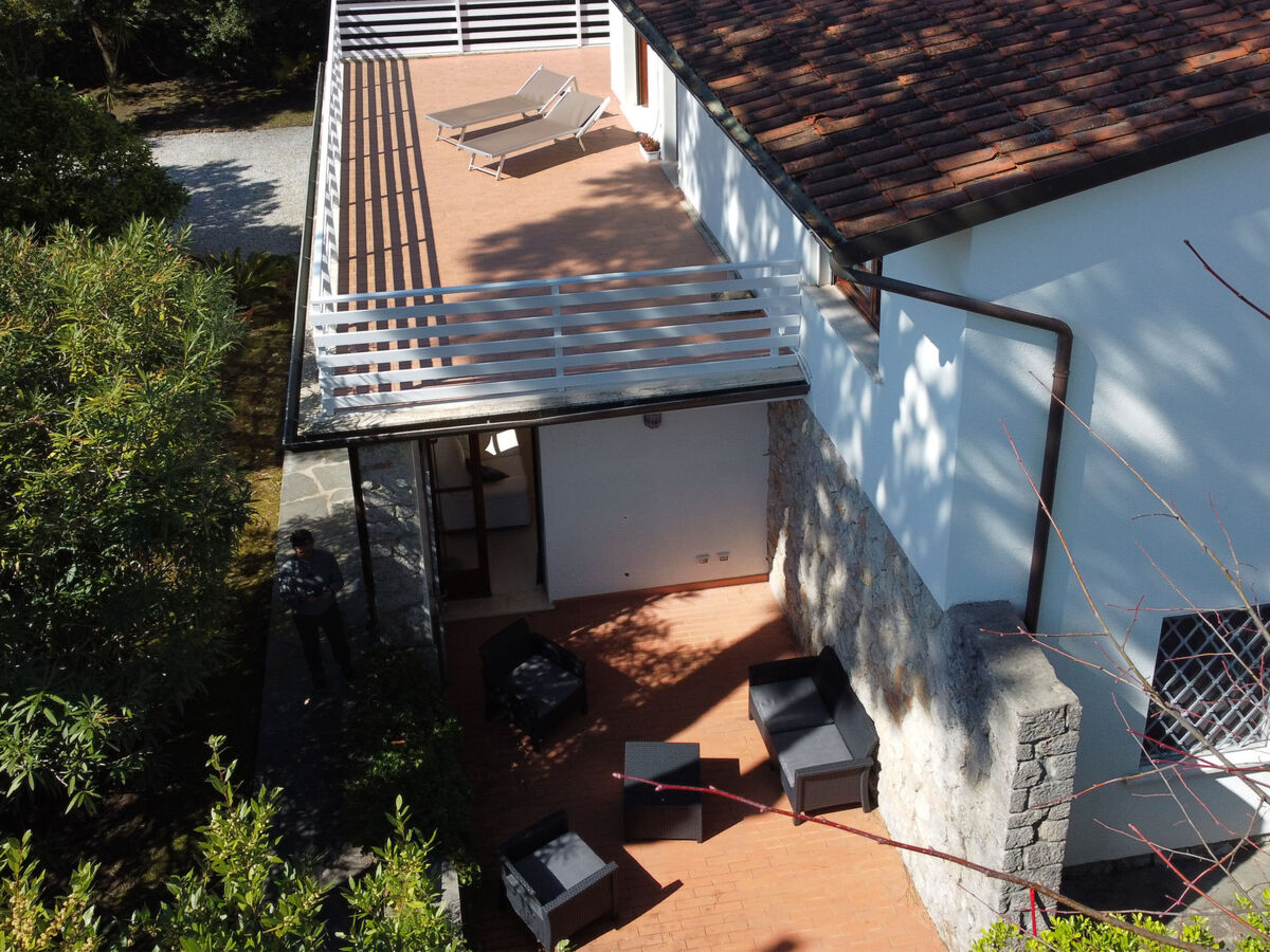 Villa Silvia à Forte dei Marmi, 5 chambres, 570 m de la mer - Photo 32