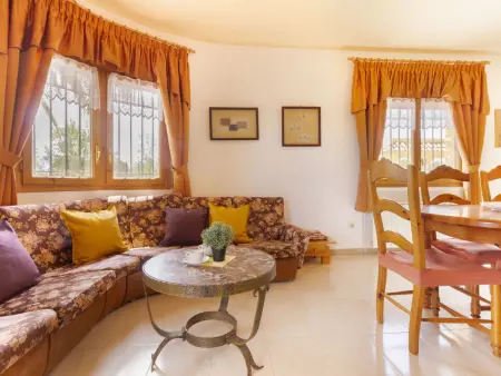 Nellyana, maison 4 chambres avec piscine à Deltebre : photo 6