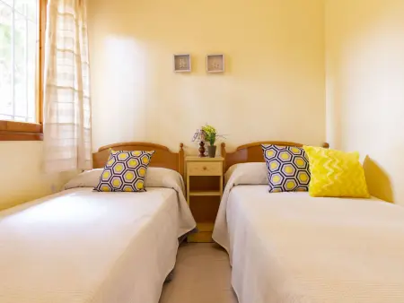 Nellyana, maison 4 chambres avec piscine à Deltebre : photo 12