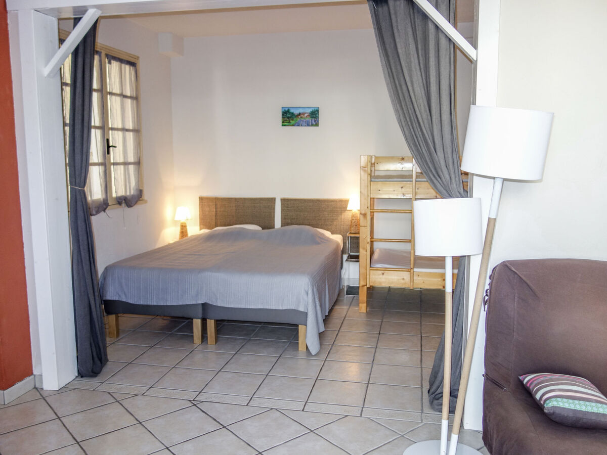 Studio avec terrasse 30 m² à 300 m de la plage, La Madrague - Photo 12