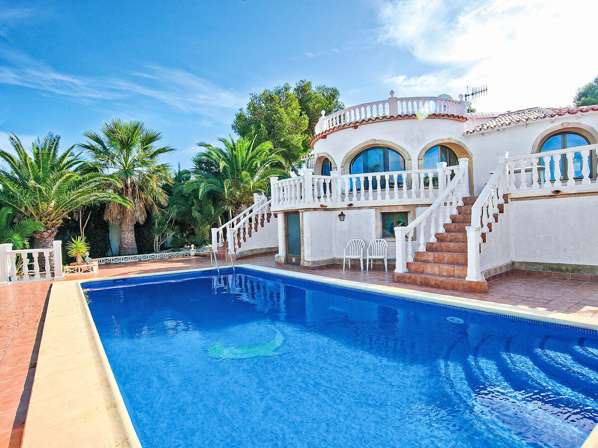 Maison Vina à Javea – piscine, jardin 1 000 m² et terrasse toit - Photo 1