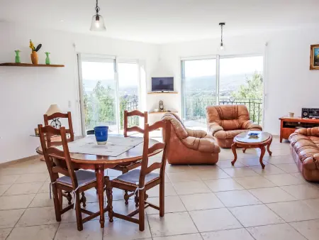Maison à La Cadière d'Azur, vue mer et piscine dans les vignes : photo 5