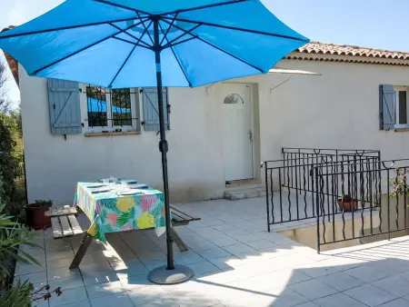 Maison à La Cadière d'Azur, vue mer et piscine dans les vignes : photo 16