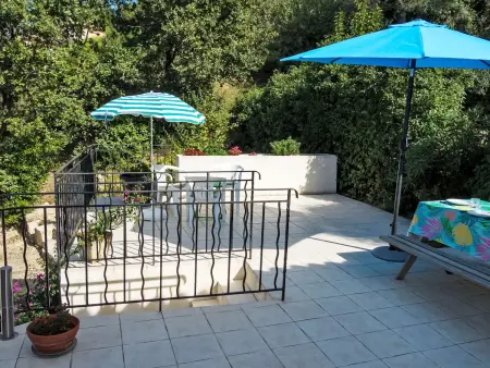 Maison à La Cadière d'Azur, vue mer et piscine dans les vignes : photo 17