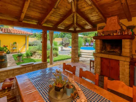 Maison Loreta avec piscine privée à Vodnjan : photo 15
