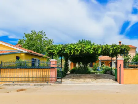 Maison Loreta avec piscine privée à Vodnjan : photo 49