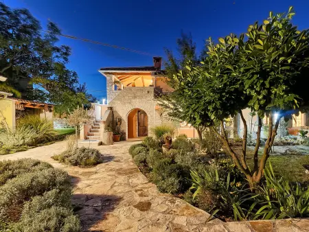Maison Loreta avec piscine privée à Vodnjan : photo 52