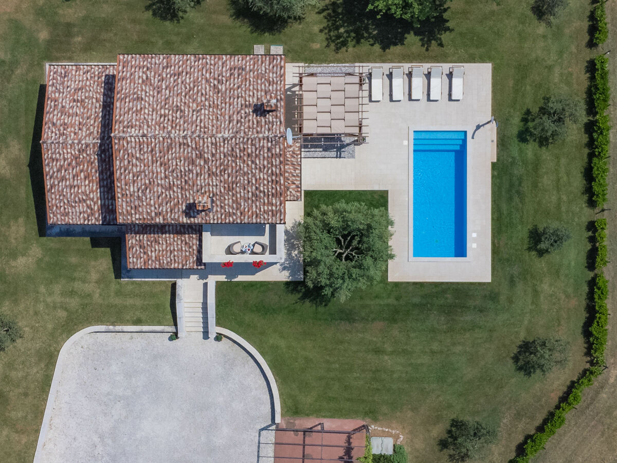 Villa 4 chambres avec piscine chauffée à Sv. Lovreč - Photo 3