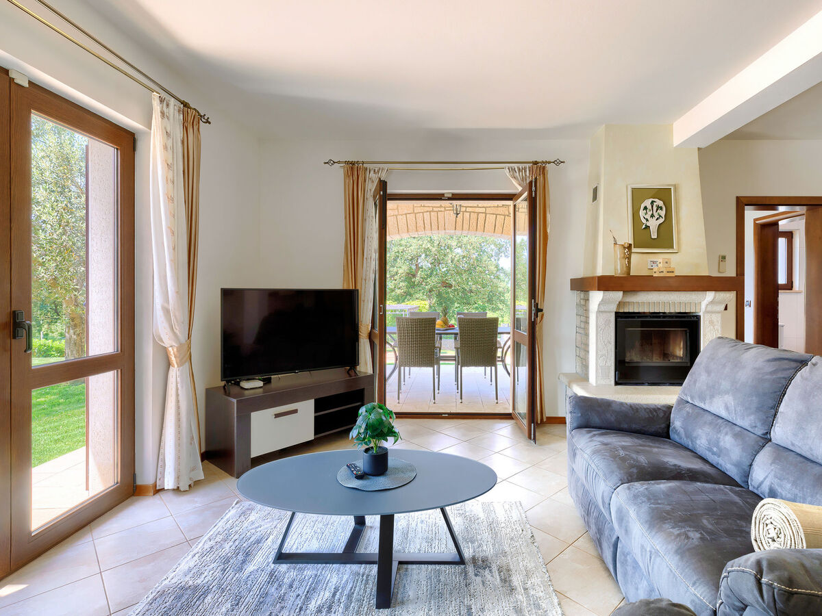 Villa 4 chambres avec piscine chauffée à Sv. Lovreč - Photo 4