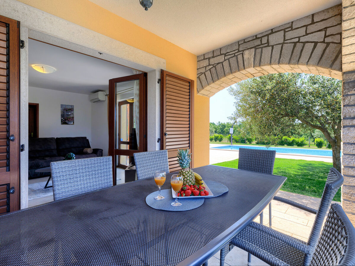 Villa 4 chambres avec piscine chauffée à Sv. Lovreč - Photo 11