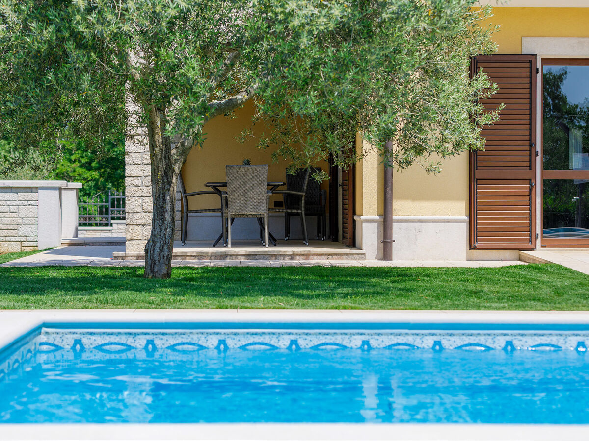 Villa 4 chambres avec piscine chauffée à Sv. Lovreč - Photo 14