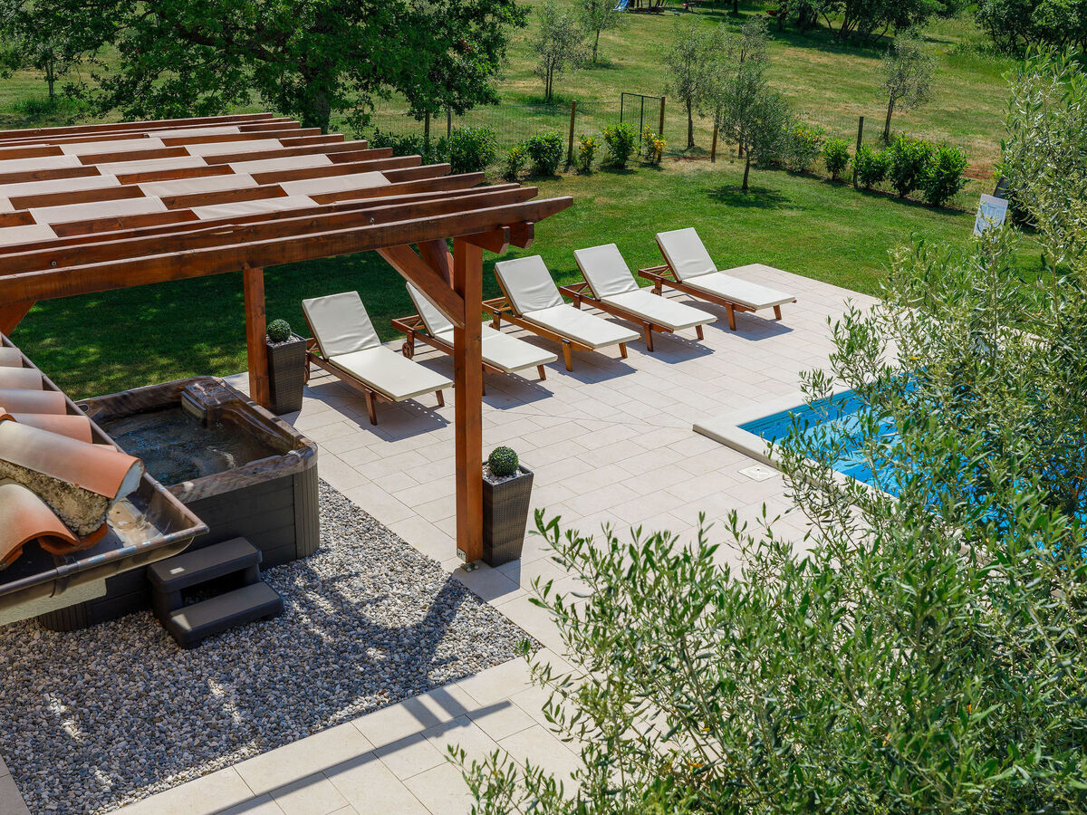 Villa 4 chambres avec piscine chauffée à Sv. Lovreč - Photo 27