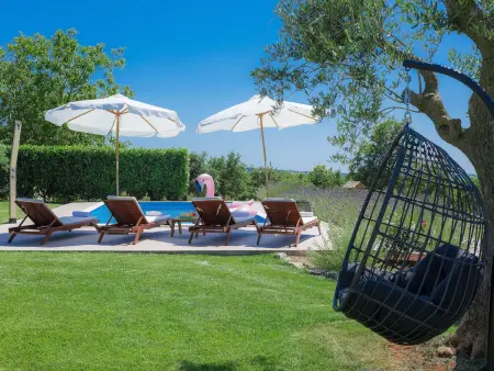 Maison Blog 2 avec piscine privée à Sv. Lovreč : photo 8
