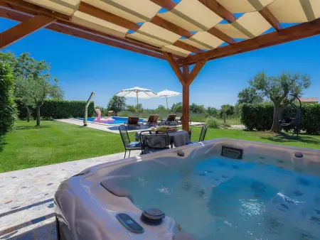 Maison Blog 2 avec piscine privée à Sv. Lovreč : photo 10
